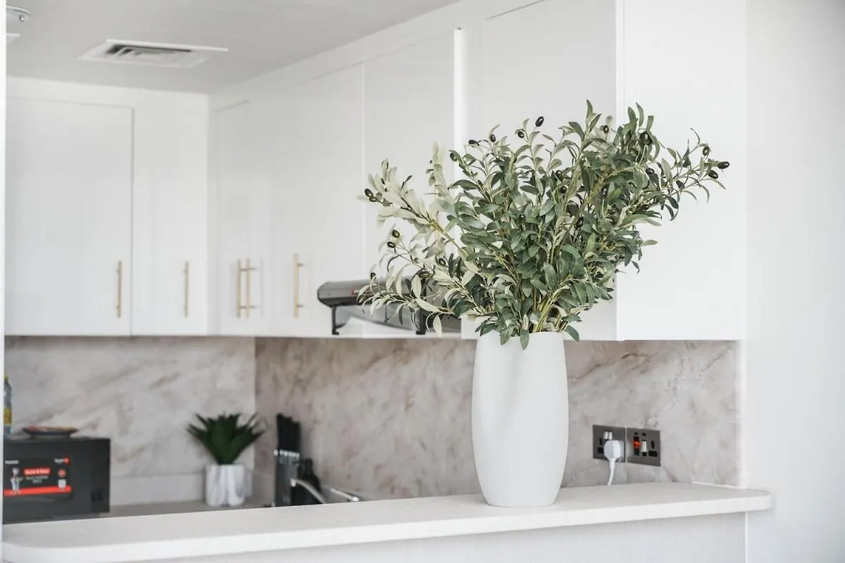 Very Cool Flat For 3 People Apartment Dubai