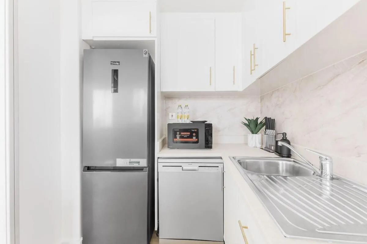 Very Cool Flat For 3 People Apartment Dubai